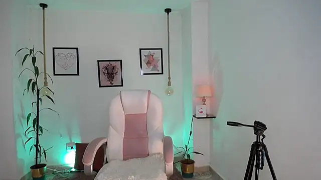 adhara 11 online show from 13, 4, 2026