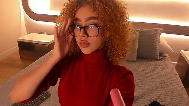 Sienna brunette online show from 8, 2, 2026