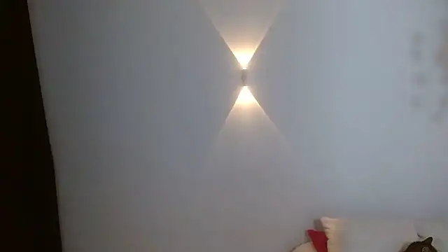 sensualstryp online show from 18, 4, 2026