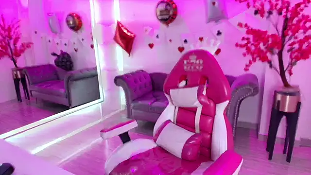 Zoe 18T online show from 20, 2, 2026