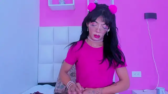 Baby doll XOXO online show from 12, 2, 2026