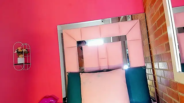 Baby doll XOXO online show from 8, 2, 2026