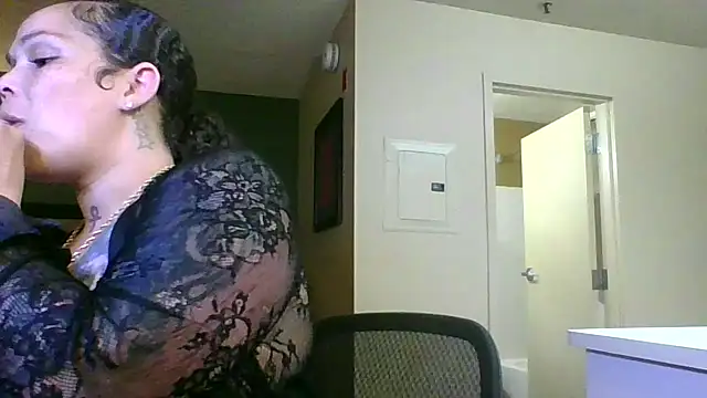 harleycakess online show from 13, 4, 2026