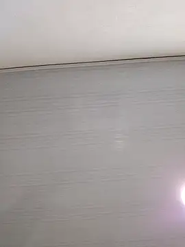 Cris18sexy online show from 18, 2, 2026