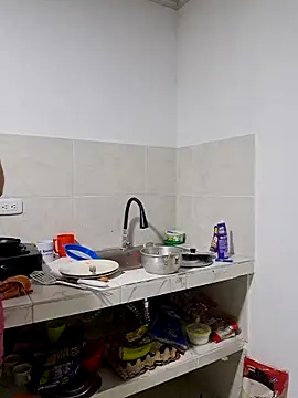 Cris18sexy online show from 24, 3, 2026