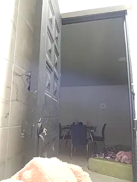 Cris18sexy online show from 25, 4, 2026