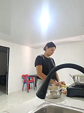 Cris18sexy online show from 25, 2, 2026