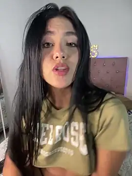 Tiffany pussyhott online show from 2, 3, 2026