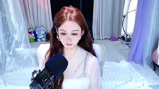 Dancer Lucky-Nini online show from 1, 2, 2026