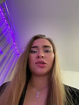 Snapshot of MonicaWestt chatting on 31, 5, 2026 MonicaWestt online show from 31, 5, 2026