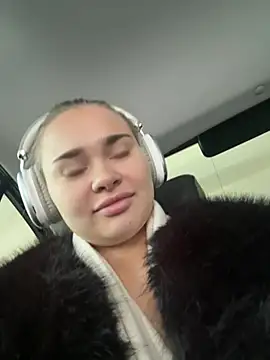 MonicaWestt online show from 20, 2, 2026