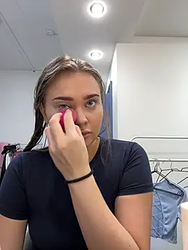 MonicaWestt online show from 17, 3, 2026