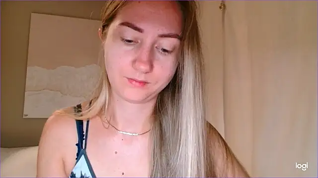 Snapshot of BluueSilk chatting on 25, 9, 2025 BluueSilk online show from 25, 9, 2025