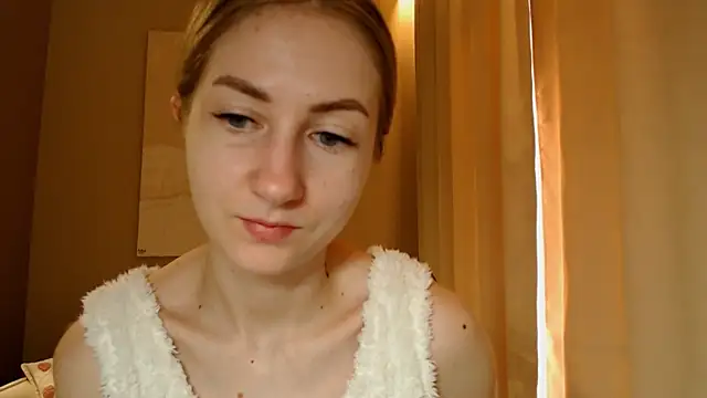 Snapshot of BluueSilk chatting on 15, 2, 2025 BluueSilk online show from 15, 2, 2025