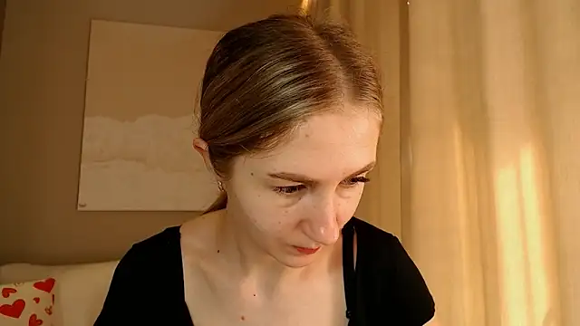 Snapshot of BluueSilk chatting on 3, 3, 2025 BluueSilk online show from 3, 3, 2025