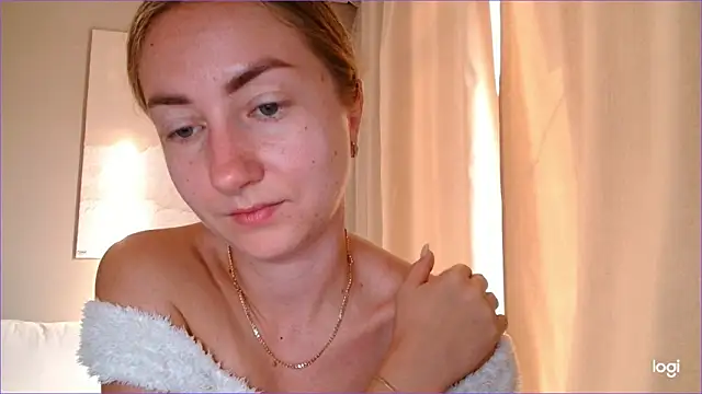 Snapshot of BluueSilk chatting on 24, 9, 2025 BluueSilk online show from 24, 9, 2025