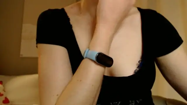 Snapshot of BluueSilk chatting on 13, 3, 2025 BluueSilk online show from 13, 3, 2025