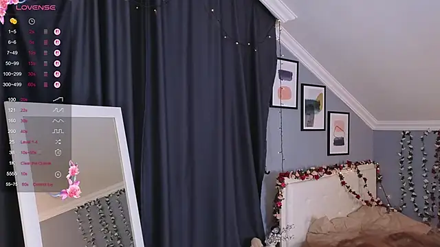 Lili Torin online show from 22, 4, 2026