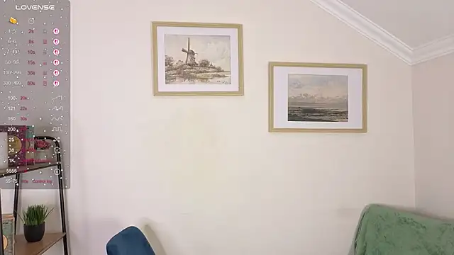 Lili Torin online show from 2, 4, 2026