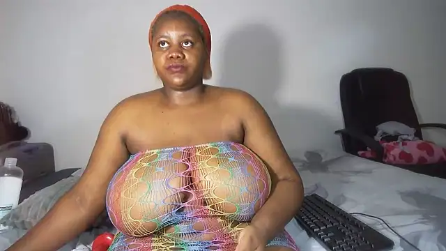 Suger-Boobs online show from 2, 3, 2026