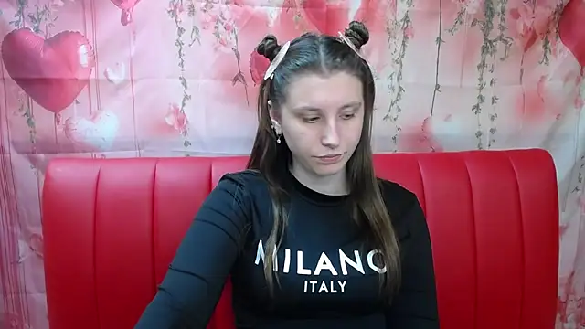 Snapshot of LilianaShine chatting on 16, 5, 2026 LilianaShine online show from 16, 5, 2026
