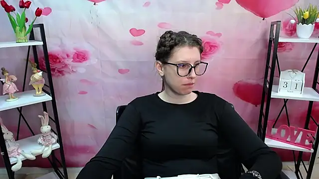 Snapshot of LilianaShine chatting on 31, 5, 2026 LilianaShine online show from 31, 5, 2026