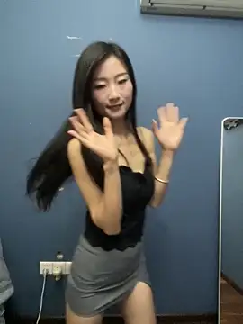 Snapshot of XiaoGui10 chatting on 23, 4, 2026 XiaoGui10 online show from 23, 4, 2026