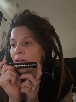 TheMoonNTheSun online show from 10, 6, 2026