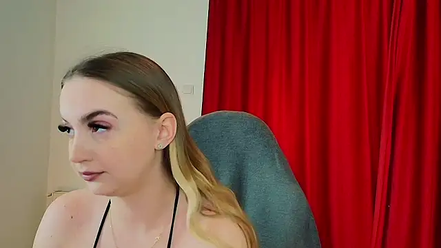 Angel-Kisss online show from 18, 2, 2026