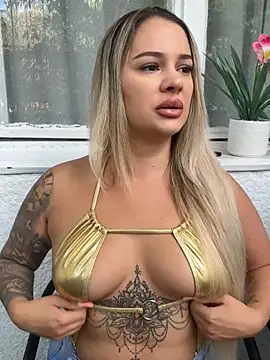 sexybatwomen33 online show from 9, 7, 2026