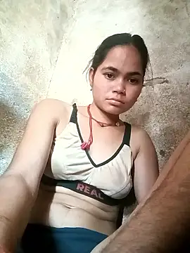 Snapshot of Sunali_Bendre chatting on 28, 4, 2026 Sunali Bendre online show from 28, 4, 2026