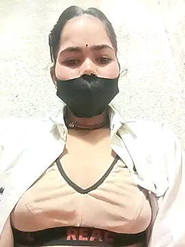 Sunali Bendre online show from 1, 4, 2026