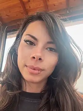 Isalove99 online show from 18, 3, 2026