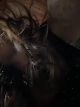 Isalove99 online show from 22, 4, 2026