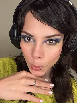 Isalove99 online show from 9, 2, 2026