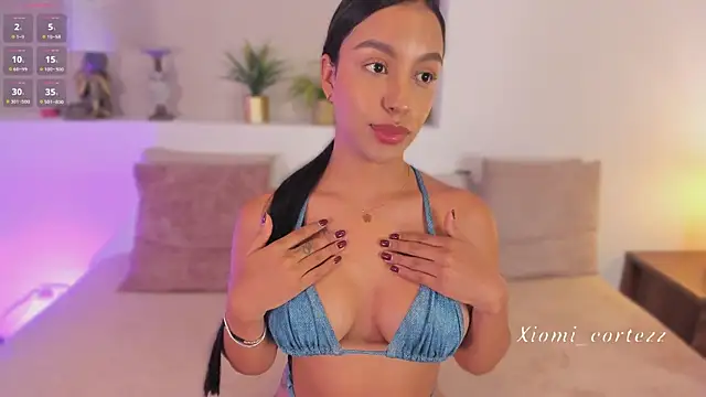 Snapshot of xiomara_cortes chatting on 11, 6, 2026 xiomara cortes online show from 11, 6, 2026