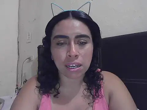 Snapshot of DalilahMx chatting on 28, 4, 2026 DalilahMx online show from 28, 4, 2026