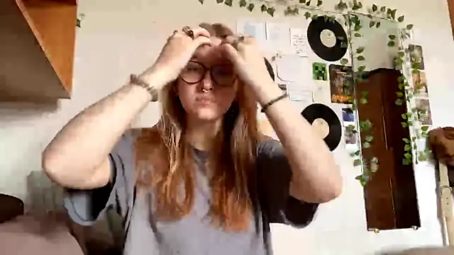 LaureenVielma online show from 9, 4, 2026