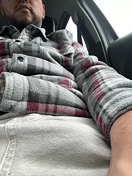 latinocalientehot online show from 13, 4, 2026