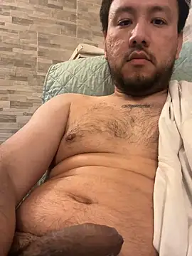 latinocalientehot online show from 15, 4, 2026