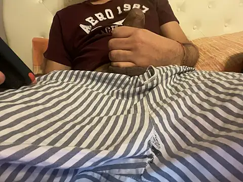 latinocalientehot online show from 4, 2, 2026