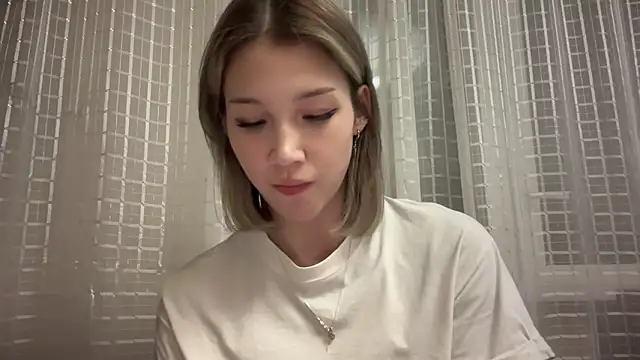 lilXdomiii online show from 14, 4, 2026