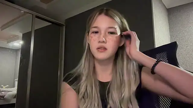 lilXdomiii online show from 4, 2, 2026