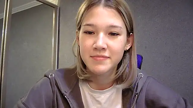 lilXdomiii online show from 22, 4, 2026