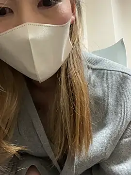 ayumi7 online show from 6, 3, 2026