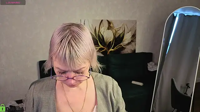 Ann Annise online show from 25, 2, 2026