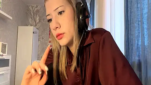 LadyFoxLove online show from 26, 2, 2026