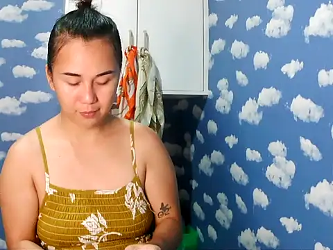 Kitty Bear02 online show from 26, 2, 2026