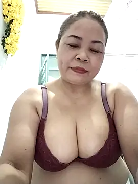 Baby-bigtits2026 online show from 26, 4, 2026