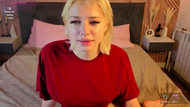 Snapshot of Kate_Krose chatting on 9, 7, 2026 Kate Krose online show from 9, 7, 2026